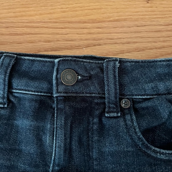 American Eagle Next Level Stretch Dark Wash Jean Shorts Size 4 - Picture 2 of 5
